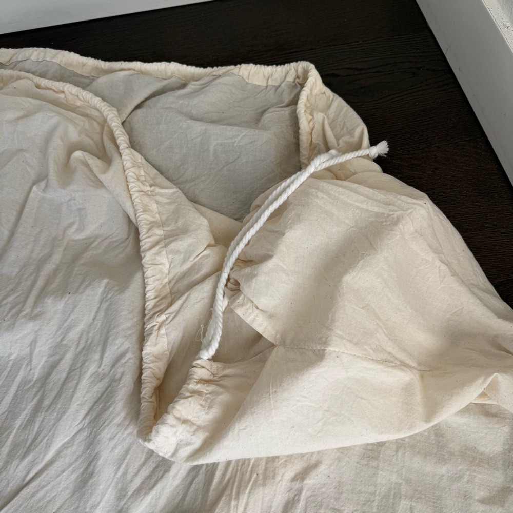 Cream Drawstring Bedding - Picture 2 of 2